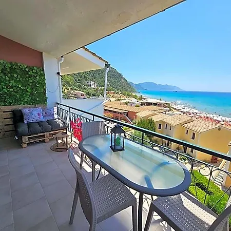 Standart 148 , Glyfada 3*