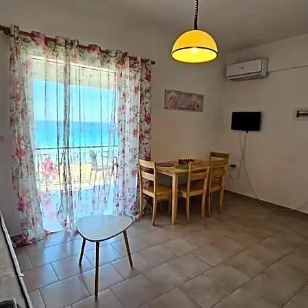 Otel Standart 148 , Glyfada 3*